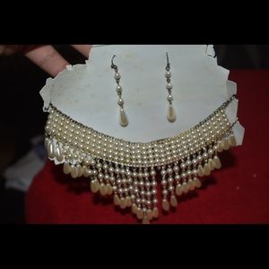 Fancy necklace with Earrings !